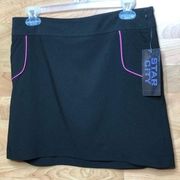 - Star City SZ 9 Black Skirt w/Pink Piping Side Zip