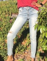 Distressed skinny jeans