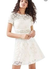 TOPSHOP cream fluted sleeve lace dress siz…