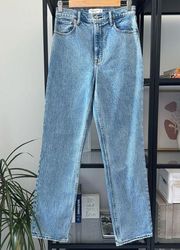 Abercrombie & Fitch The 90’s Straight Ultra High Rise Jean Women’s 27/ 4 Regular