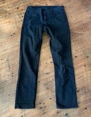 Kut from the Kloth size 6 cropped slim black stretchy jeans