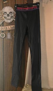 NWT  Size 0 Leggings Retail $598.00 Slinky & Stretchy