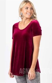 NWT Agnes & Dora Deep Wine Velvet Everyday Scoop Neck Tee | Red | Small