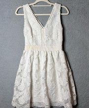 Soieblu Dress Womens Small Cream Deep V Neck Lace Overlay Sleeveless Dress NEW