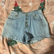 adorable detailed jean shorts with buttons! size xs!