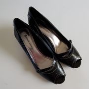 Etienne Aigner black heels size 8½