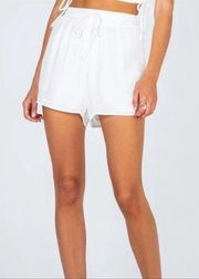 Princess Polly EUC  Amelia Shorts White Lined sz 0