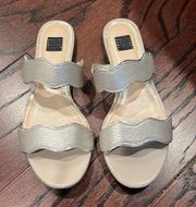 WHITE HOUSE BLACK MARKET Women’s Silver Metallic Scalloped Strap Sandals Size 7