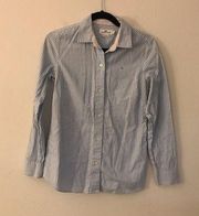 Woman’s Vineyard Vines Button Down Shirt