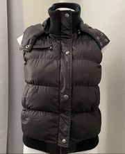 GUESS Women’s Puffer Vest Size XS