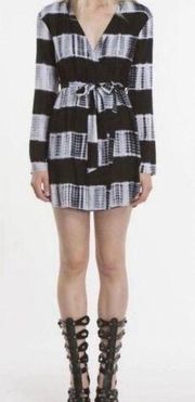 Line & Dot Revolve black & white Shibori NWT S wrap dress