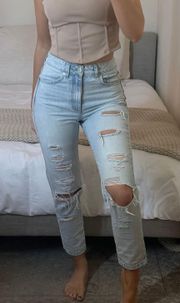 Distressed Boyfriend Jeans