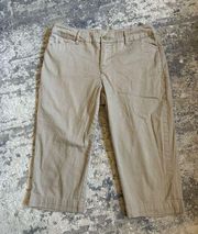 8P St, John Bay Tan Capri Pants