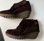 Fly London Yebi Wedge Ankle Bootie Size 10 US - EU 41 Brown Suede NO LACES