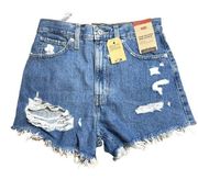 Levi's High-Waisted Mom Shorts Size 27  Medium Wash