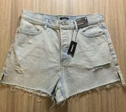 Express NWT Light Wash Super High Rise Mom Denim Shorts! Size 10