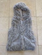 Piko Like New Gray Fur Vest Sz Small With Hood