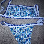 super cute swimsuit size L