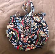 EUC Vera Bradley Versailles Saddle Bag