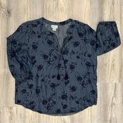 Liz Claiborne Women’s Blue Floral Chambray Top 3/4 Sleeve Tassel Shirt Size M