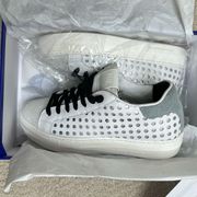 Brand new in box P448 low top sneakers size 37