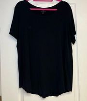 EUC Basic Black Scoop Neck T-shirt, Women's Plus Tops, Size 1X