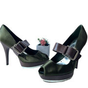 BCBGirls Chloe Peep Toe Platform Stilleto Heels Women Shoes Size 8B Green Satin
