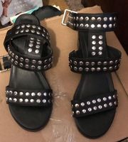 EUC/ Sandals/size 6