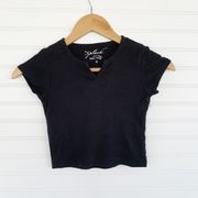 Splash Cute and Cropped Black Baby Tee Crop Top Size S