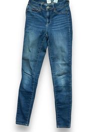 Time and tru high rise skinny jeans