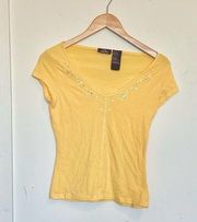 Jordache VINTAGE Juniors Yellow w/ Embroidered Sequin pattern Vneck tee​​​​​​