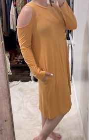 Zenana Outfitters Premium cold shoulder mustard color Jersey knit dress size large