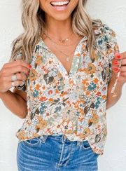 NEW Multicolor Floral Print Tie V Neck Short Puff Sleeve Blouse Size Small