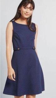 Modcloth Signature navy blue Sixties quilted fit n flare dress size medium