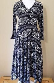 Agnes and Dora Black and White Floral 3/4 Sleeve Curie Dress Small