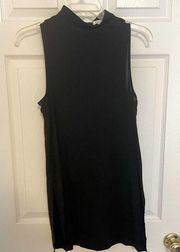 Ella Moss mock neck tunic with visible back zipper