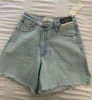Abercrombie High Rise Dad Short (brand new)
