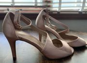 Dream Paris Dream Pairs woman’s highs heel shoes