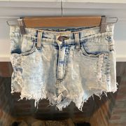 Vibrant Light Wash Cut Off Bohemian Denim Casual Shortie Shorts size Small