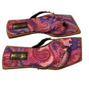 Mystique pink paisley print sandals size 9