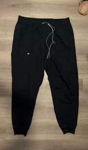 scrub joggers