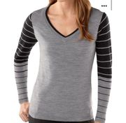 Smartwool Womens V-Neck Merino Wool Striped Pullover Sweater Black Gray Small