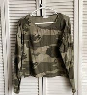 Cropped Long Sleeve T-Shirt Green Camo Distressing