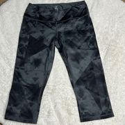 Z By Zella Leggings Black Gray Crop Capri size M