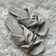 Banana Republic Factory White Cream Twisted Knot Flat Sandal