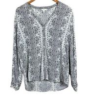 Soft Joie Blouse Womens Small Black White‎ Button Down Snake Print Dane