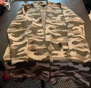 cardigan camouflage in medium EUC.