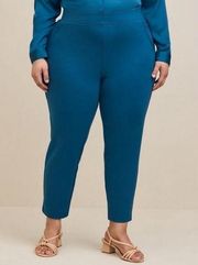 Torrid Pull-On Relaxed Taper Studio Luxe Ponte High-Rise Pant