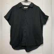 Everlane | Boxy Short-Sleeve Button-Down Cotton Shirt in Black