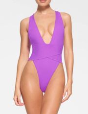 NWT  Cut Out Plunge Monokini